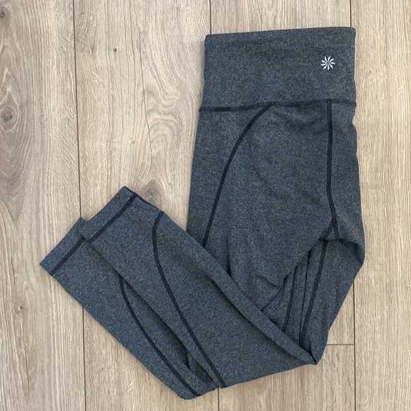 Athleta | Gray Salutation Crop Leggings | Size Small - Picture 6 of 7